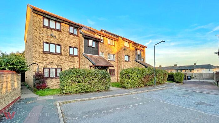 2 Bedroom Flat For Sale In Pedley Road, Dagenham, RM8