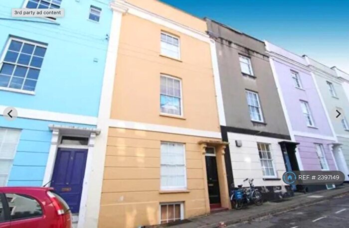 1 Bedroom Flat To Rent In Anglesea Place, Bristol, BS8