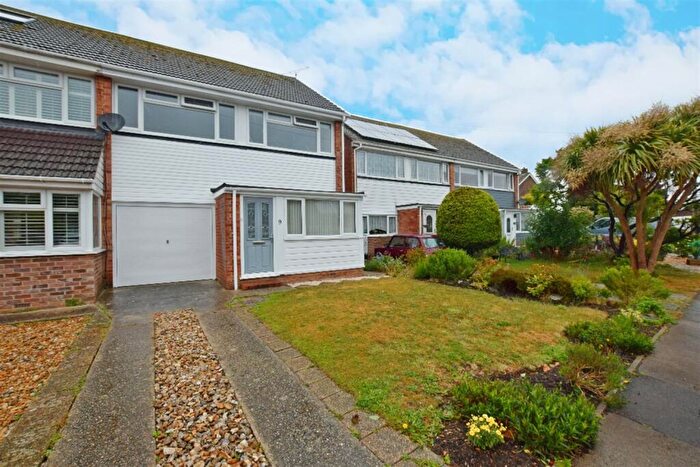 3 Bedroom Semi-Detached House To Rent In Gloster Drive, Bognor Regis, PO21