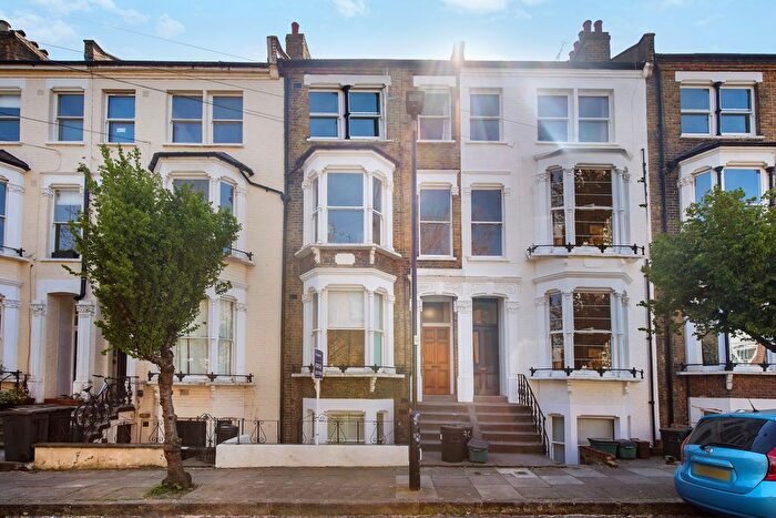 2 Bedroom Flat To Rent In Kelvin Road, Highbury And Islington, N5