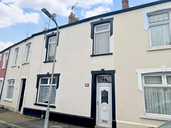 3 Bedroom Terraced House To Rent In Oakley Street, Newport, NP19