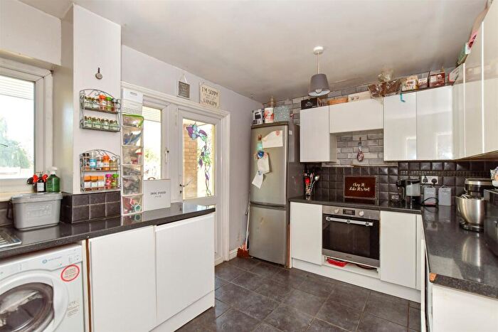 4 Bedroom Bungalow For Sale In Southend Road, Corringham, Stanford-Le-Hope, Essex, SS17