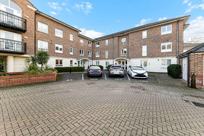 1 Bedroom Flat To Rent In May Bate Avenue, Severn Court May Bate Avenue, KT2