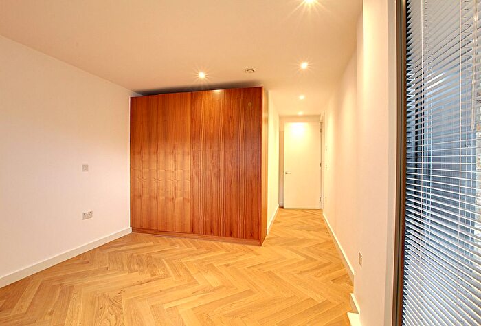 2 Bedroom End Of Terrace House To Rent In The Courtyard, (), London, NW1