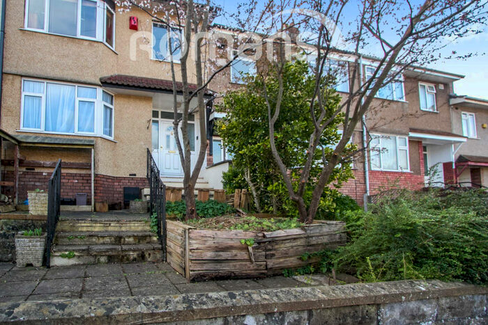 3 Bedroom Terraced House To Rent In Wooten Road, BS4