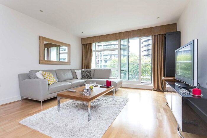 2 Bedroom Apartment To Rent In Howard Building, Queenstown Road, London, SW11