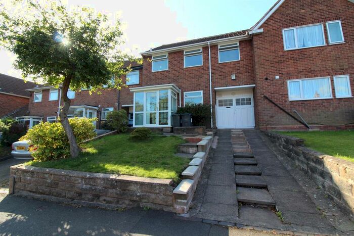 3 Bedroom Semi-Detached House To Rent In Green Meadow Road, Northfield, B29