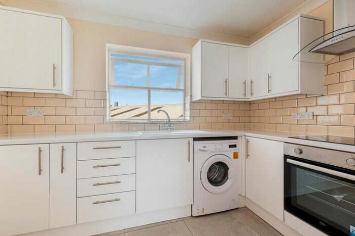 1 Bedroom Flat To Rent In Appleton Square, Mitcham, CR4
