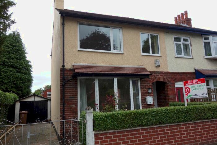 2 Bedroom Semi-Detached House To Rent In Blackpool Road, Ashton-On-Ribble, Preston, PR2