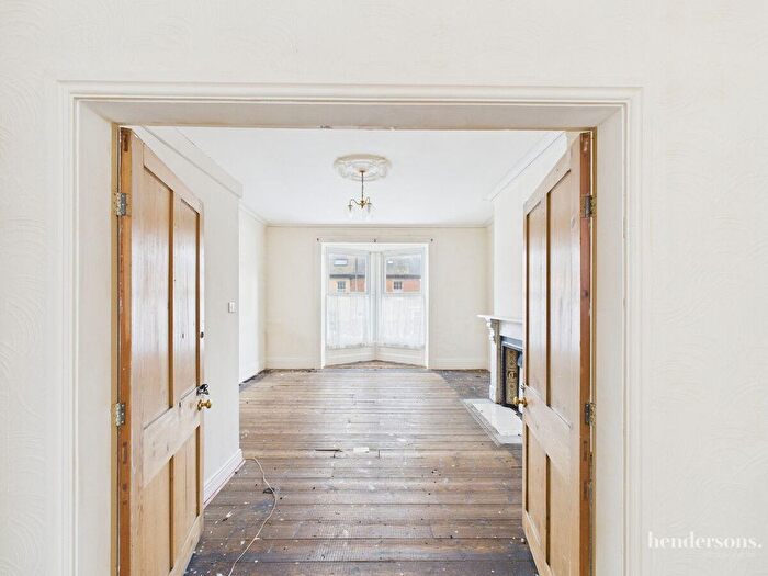 3 Bedroom Flat For Sale In Esplanade, Whitby, YO21