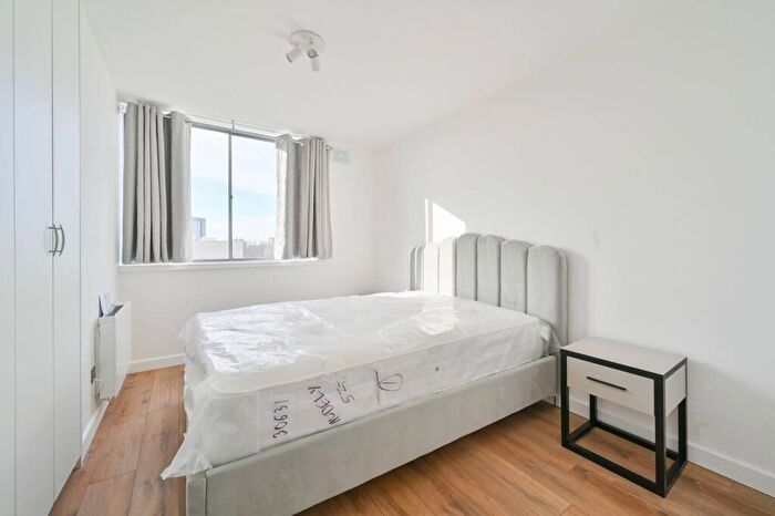 1 Bedroom Flat To Rent In Boundary Road, St John's Wood, London, NW8