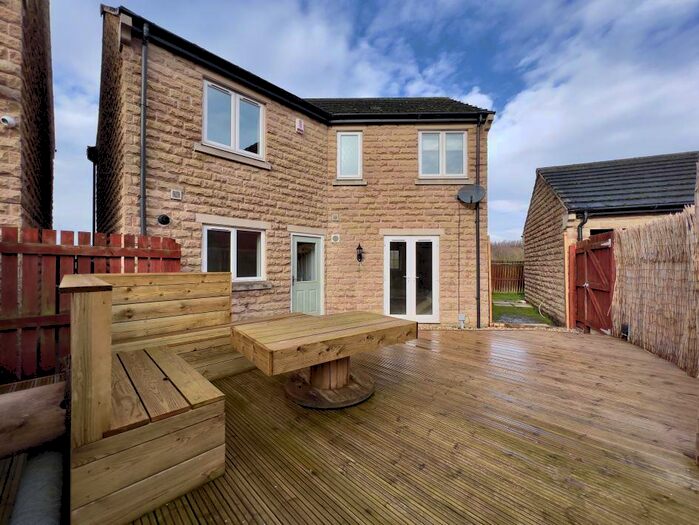 4 Bedroom Detached House To Rent In Long Pye Close, Woolley Grange, Barnsley, West Yorkshire, S75