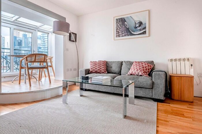 1 Bedroom Apartment To Rent In Pepper Street, London, E14