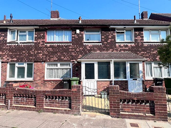 3 Bedroom Terraced House To Rent In Church Road, Fratton, PO1