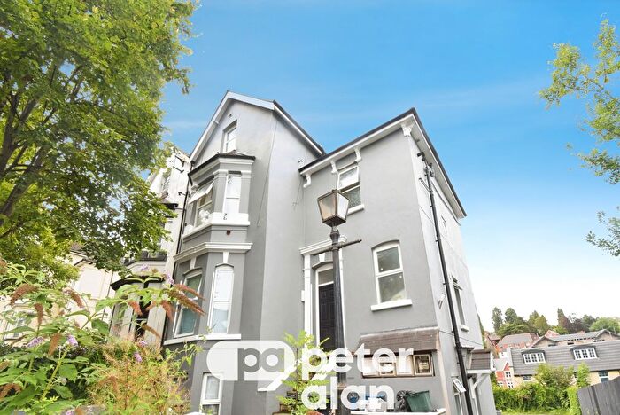 2 Bedroom Flat To Rent In Caerau Road, Newport, NP20