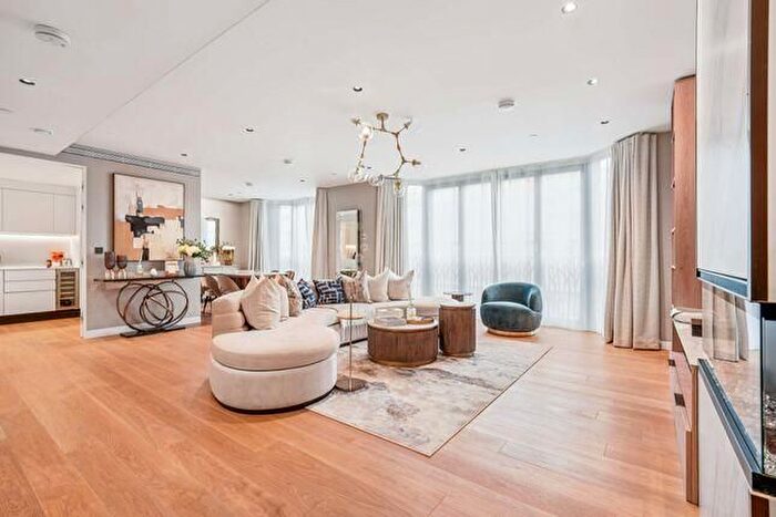 5 Bedroom Flat For Sale In Beaufort Square, Colindale, NW9