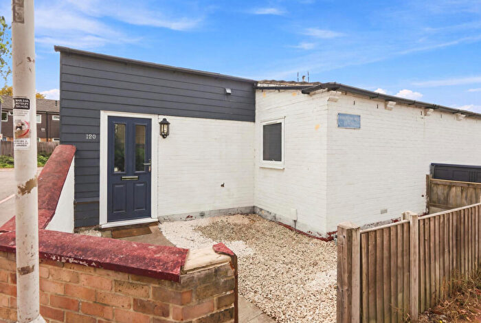 1 Bedroom Bungalow For Sale In Eastbrooks Mews, Basildon, SS13