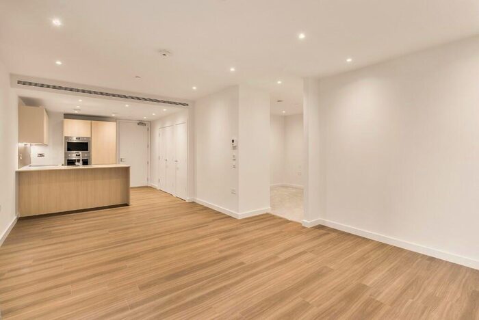 Studio To Rent In Nine Elms Lane, London, SW11