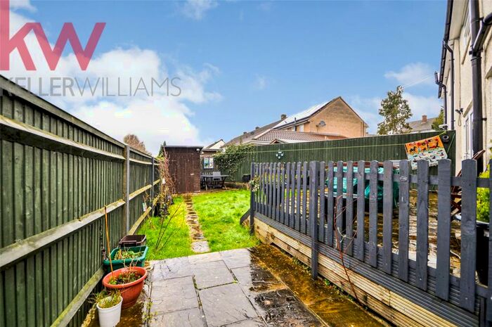 3 Bedroom Semi-Detached House To Rent In Holtspur Lane, Wooburn Green, High Wycombe, HP10