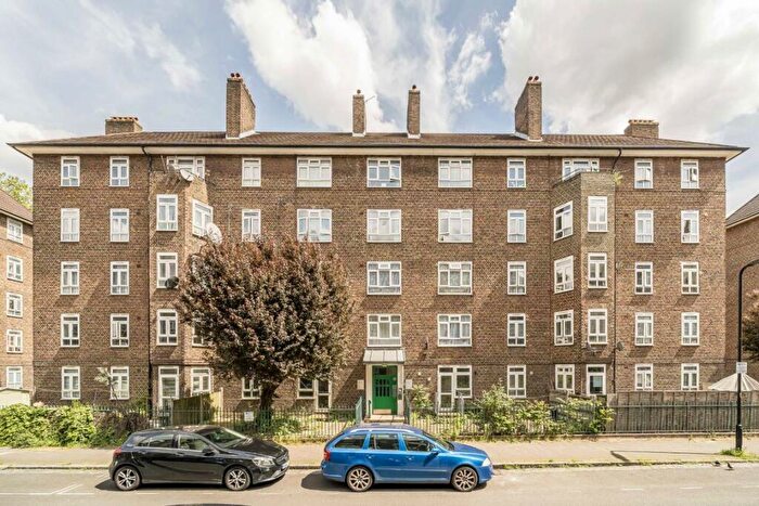 3 Bedroom Flat To Rent In Homerton Road, Hackney, E9