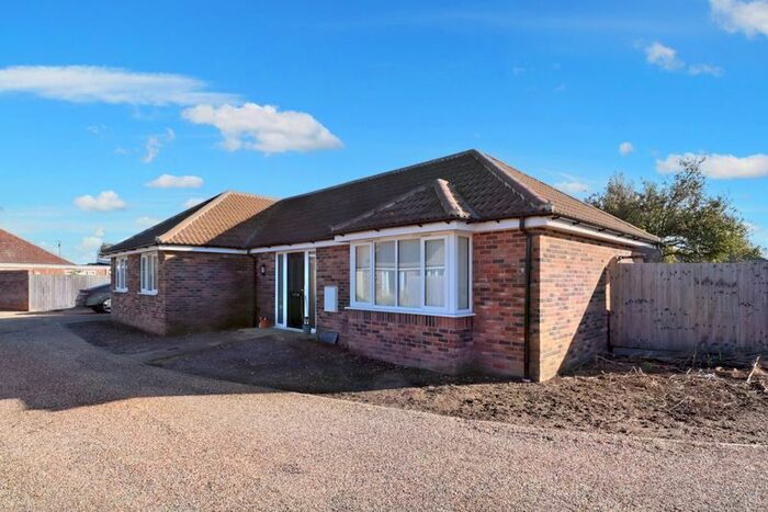 3 Bedroom Bungalow For Sale In Church Road, Brightlingsea, CO7