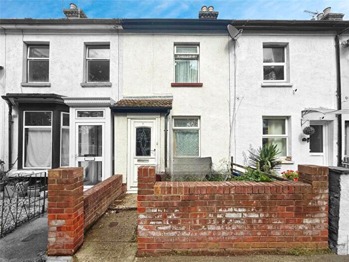 2 Bedroom Terraced House For Sale In Coleman Street, Southend-on-Sea, Essex, SS2