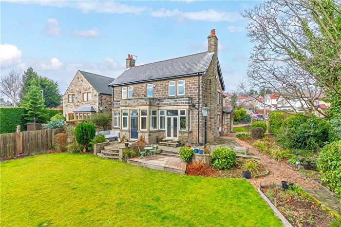5 Bedroom Detached House For Sale In West Lane, Baildon, West Yorkshire, BD17