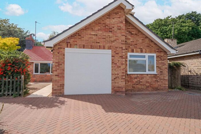 3 Bedroom Bungalow For Sale In Hillingdon Park, Overstrand, NR27