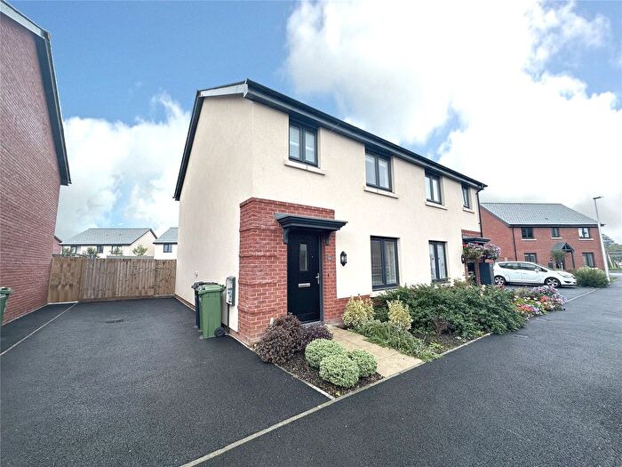 3 Bedroom Semi-Detached House To Rent In Marine Drive, Topsham, Exeter, EX3