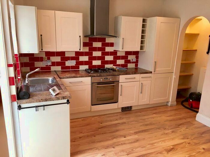 3 Bedroom Terraced House To Rent In Central Coulsdon, CR5