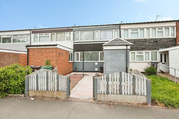 3 Bedroom Terraced House For Sale In Auckland Drive, Birmingham, B36