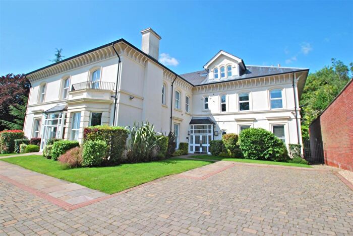 2 Bedroom Duplex To Rent In St. Hilarys Park, Alderley Edge, SK9