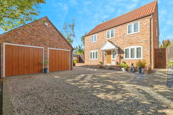 4 Bedroom Detached House For Sale In Chestnut Close, Nocton, Lincoln, LN4