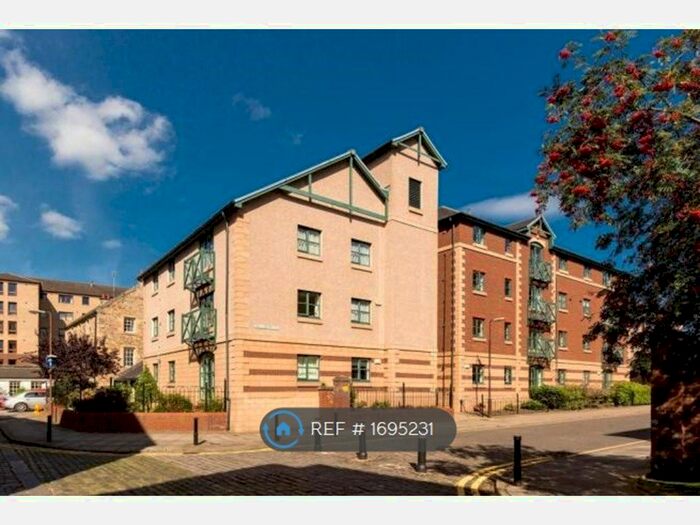 2 Bedroom Flat To Rent In Silvermills, Edinburgh, EH3