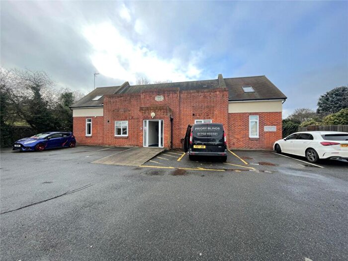 1 Bedroom Apartment For Sale In Rocheway, Rochford, Essex, SS4