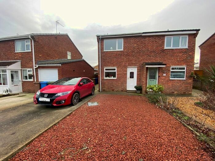 2 Bedroom Semi-Detached House To Rent In Rosewood Close, Bridlington, YO16
