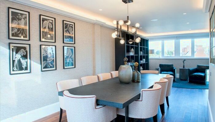 3 Bedroom Flat To Rent In Young Street, London, W8