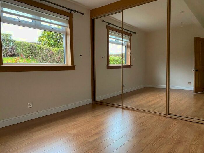 2 Bedroom Apartment To Rent In Robroyston, Glasgow, G33