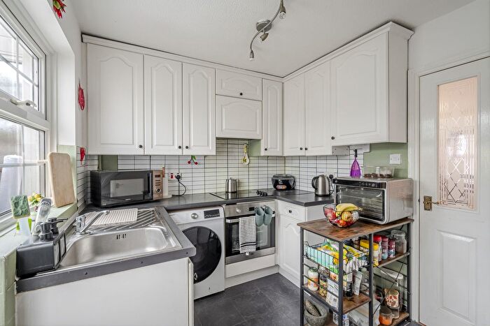 3 Bedroom Semi-detached House For Sale In Russetts, Langdon Hills, SS16