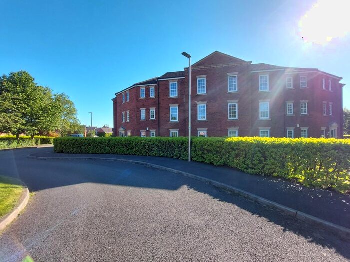 3 Bedroom Flat To Rent In Byron Walk, Nantwich, CW5