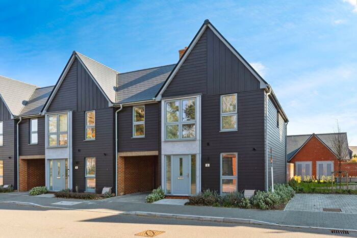 3 Bedroom End Of Terrace House For Sale In Crest Road, Ashford, TN24