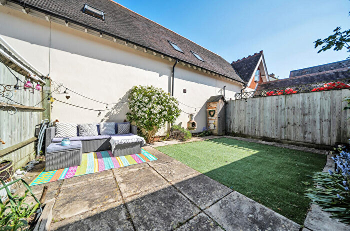 2 Bedroom Bungalow For Sale In Coxwell Road, Faringdon, Oxfordshire, SN7