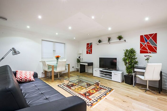 1 Bedroom Flat To Rent In High Timber Street, London, EC4V