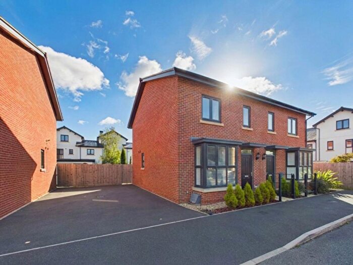 3 Bedroom Semi-Detached House For Sale In Broad Acre Road, Cheltenham, GL52
