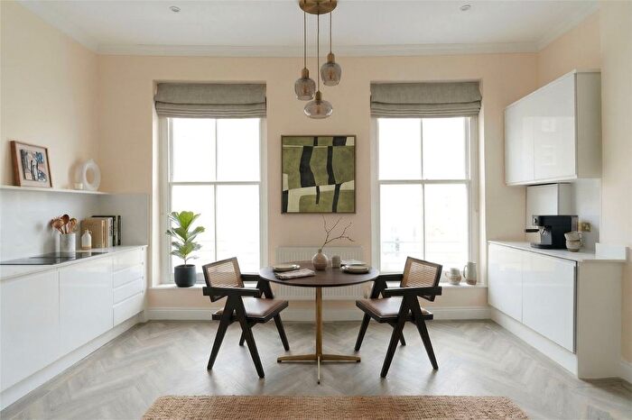 1 Bedroom Flat To Rent In Chesterton Road, London, W10