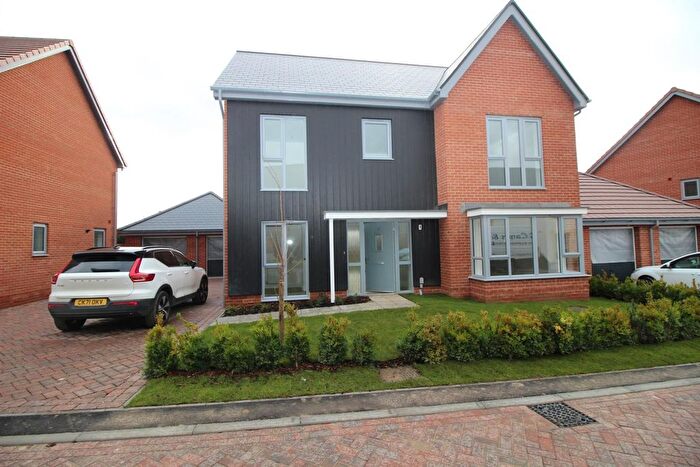 4 Bedroom Detached House To Rent In Minikin Close, Coggeshall, CO6