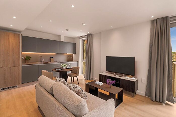 Studio To Rent In Nine Elms Lane, London, SW11