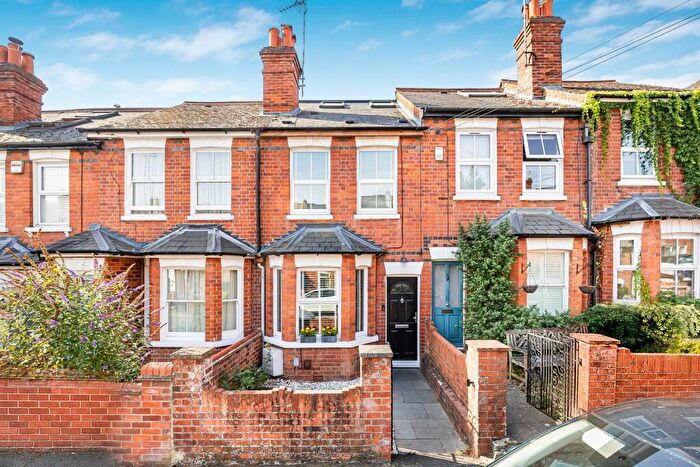 3 Bedroom Terraced House For Sale In Queen Street, Caversham, Reading, RG4