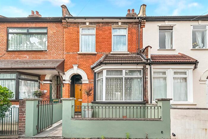 2 Bedroom House For Sale In Welbeck Road, London, E6