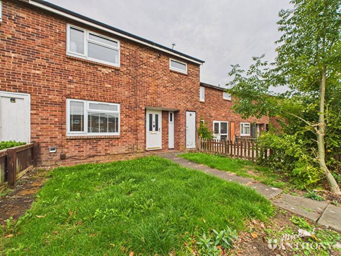 3 Bedroom Terraced House For Sale In Windrush Court, Aylesbury, HP21